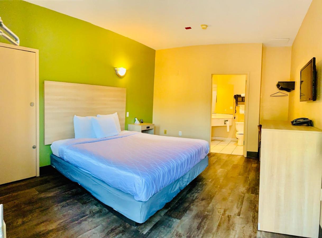 Weston Inn & Suites Rusk Экстерьер фото